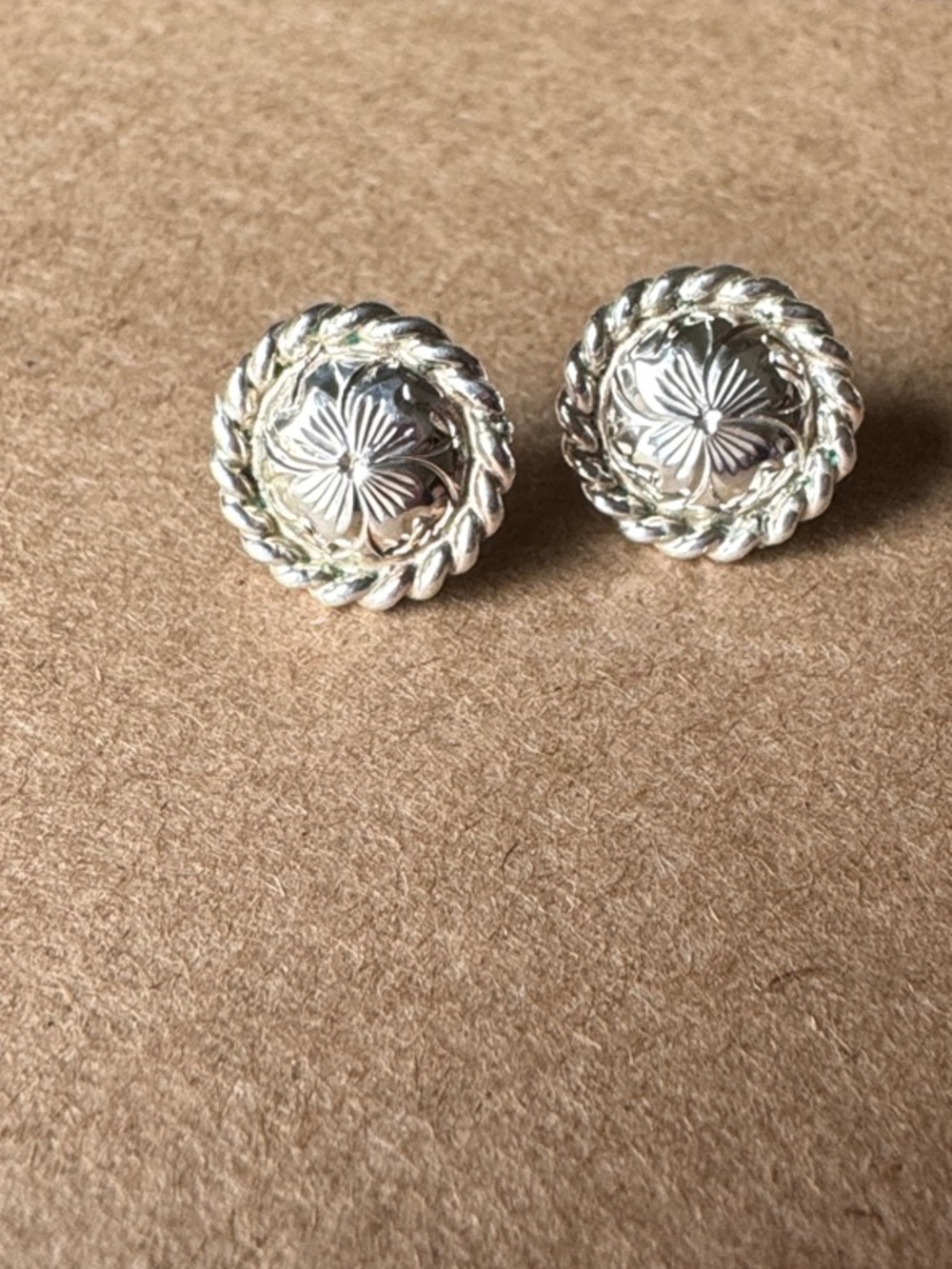 Montana Silversmiths Sterling Silver Floral Rope-Edge Studs